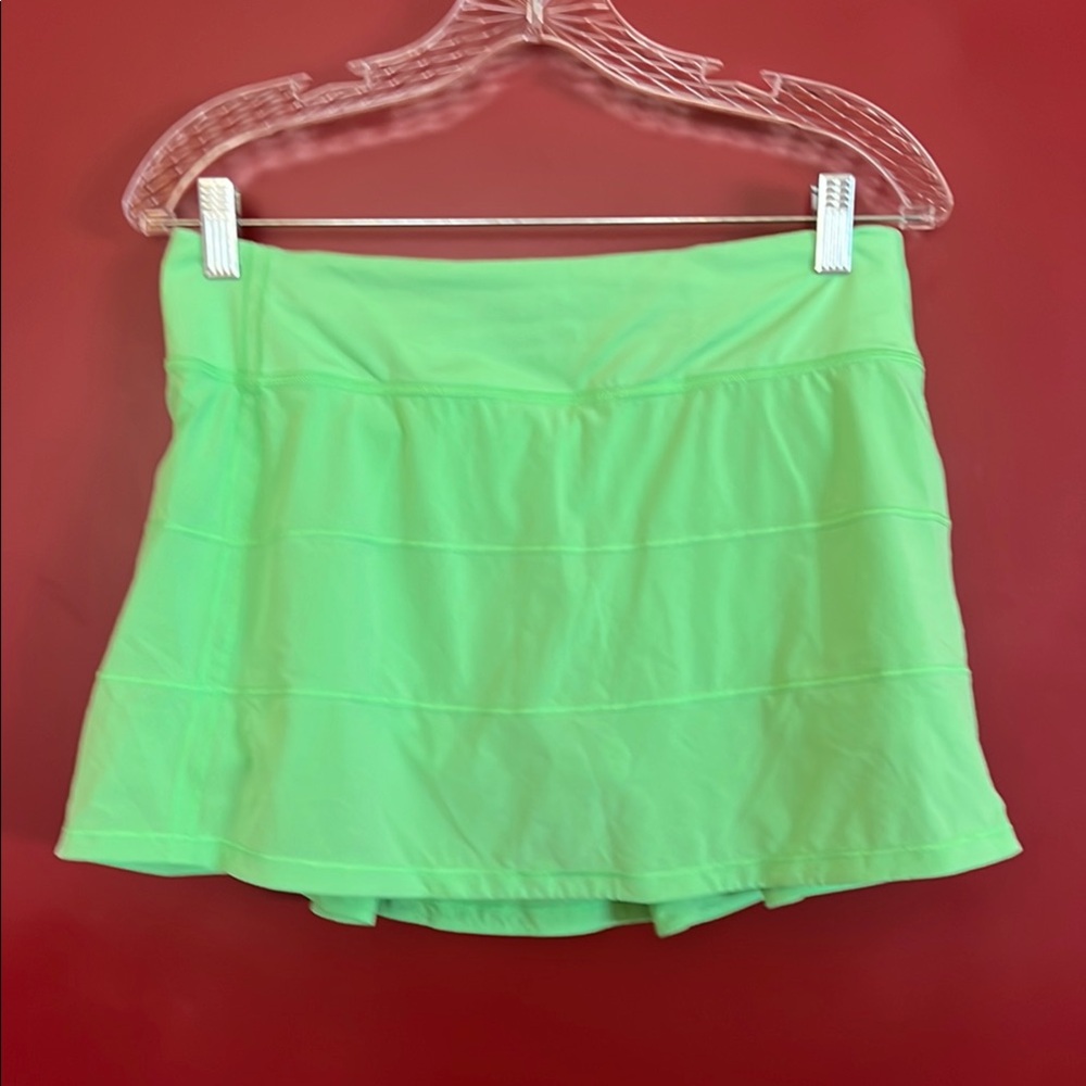 Lululemon lime green tennis skort size 8